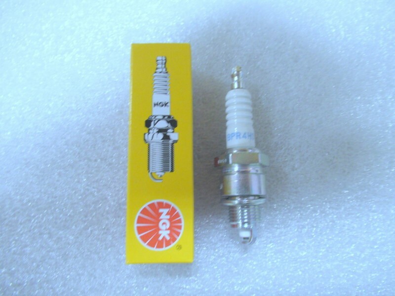 S9 Genuine NGK 7823 Spark Plug BPR4HS OEM New Factory Boat Parts