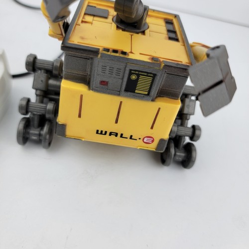 Remote Control WALL-E robot with wired controller 5" WORKS Thinkway Toy - Picture 4 of 16