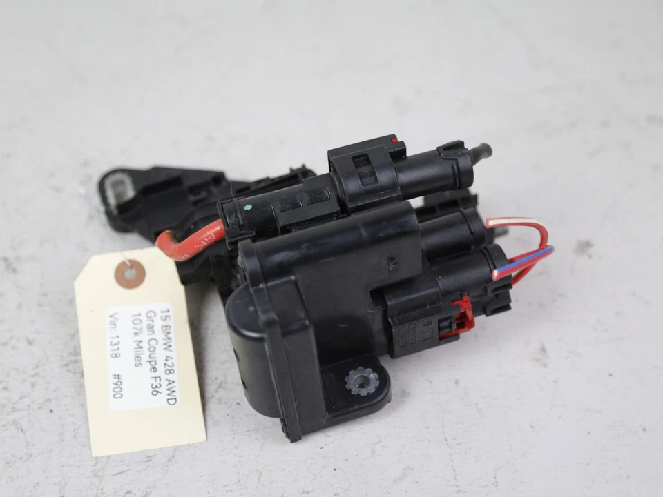 BMW F36 F33 F32 F30 IGNİTİON BASE B+ DİSTRİBUTOR TERMİNAL POİNT 9296153 - Imagem 2 de 4