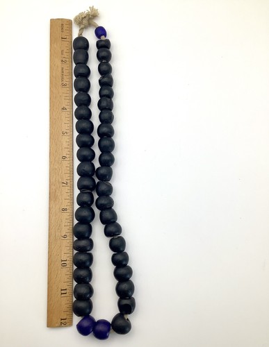 Antique Dogon Black & Blue African Trade Beads - Picture 10 of 11