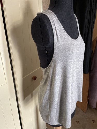 VINCE CAMUTO Grey Fine Jersey Sleeveless Strappy Racer Back Ladies Vest Size 12 - Picture 4 of 9