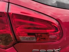 KIA CEED 2015-2018 REAR/TAIL LIGHT INNER ON BOOT ONLY (PASSENGER SIDE)