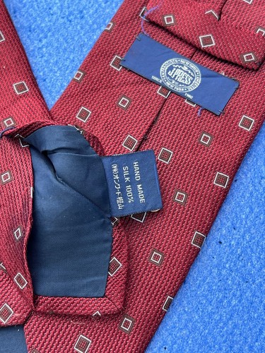 Authentic J. PRESS Large And Small Plaids Design On Red 100% Silk Necktie Tie - Picture 7 of 11