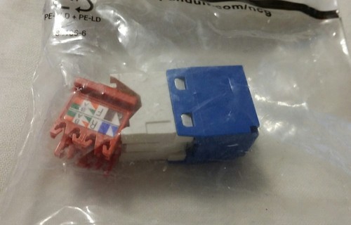 NEW CJ5E88TGBU Category 5e PANDUIT Mini-Com Module Cat5e UTP Blue - Picture 2 of 3