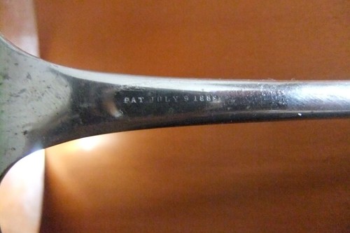 Cuchara para servir antigua con carcasa de toalla 1850-1899 - Imagen 5 de 5