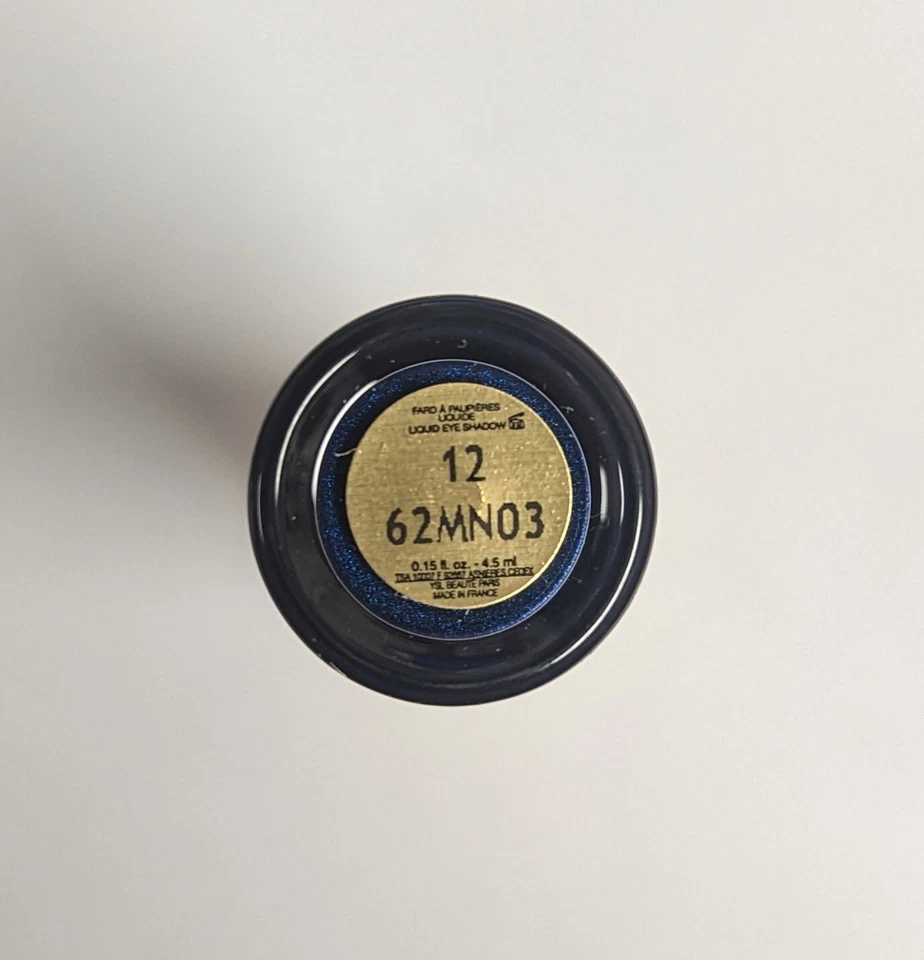1 PEÇA - YSL SOMBRA LÍQUIDA DE METAL COMPLETO SOMBRA #12 AZUL CLYDE 0,15 fl oz - Imagem 3 de 4