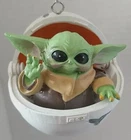 2020 Hallmark Ornamant Star Wars Mandalorian The Child Baby Yoda Grogu In Pod