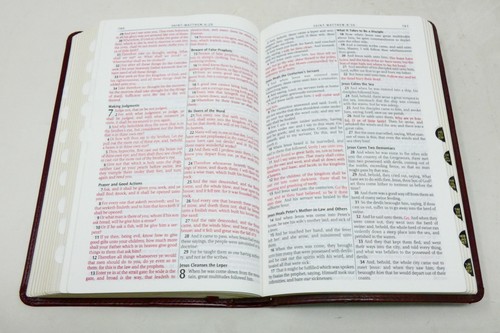 KJV King James Gift Edition Bible burgundy Leather Touch Thumb Index EXCELLEN - Picture 6 of 9