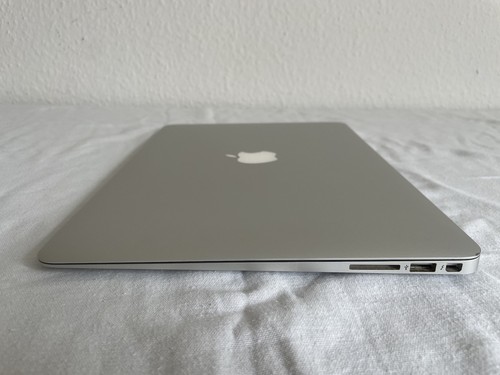 Apple MacBook Air 13" (połowa 2012 r.) | i7 | 8 GB RAM | 256 GB SSD | Szybki i lekki - Zdjęcie 6 z 9