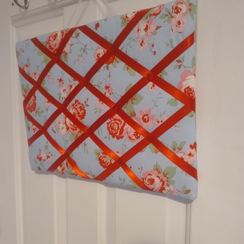 Cath Kidston Inspired Blue Red Hanging Memo Ribbon Board Wall Decor Notice Board - Picture 2 of 4