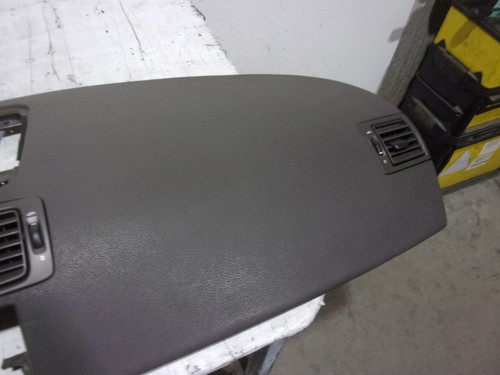39889253 TABLEAU DE BORD / GRIS OSCURO / 5002735 POUR VOLVO S40 BERLINA 2.0 DIES - Imagen 4 de 10