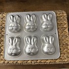 WILTON MINI BUNNY Rabbit Faces 6 Vintage ALUMINUM CAKE PAN 2105-4426 Year 1992