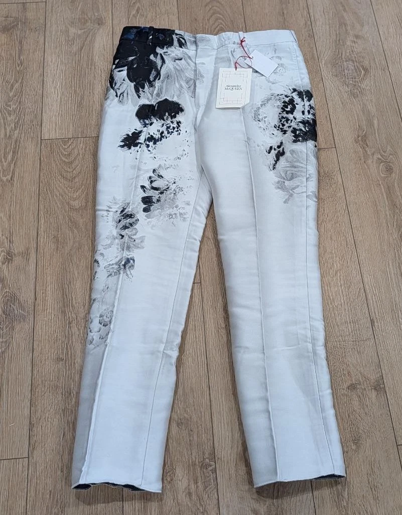 Alexander McQueen — $2190 Mens Alexander McQueen Dutch Floral Jacquard Cigarette Trousers 54 US 38