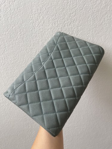 Chanel Classic Diamond Quilted Sage Green Caviar Clutch On Chain SHW - Picture 14 of 15