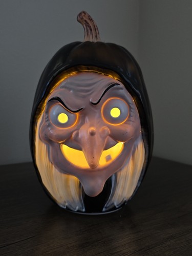 10” Halloween Snow White Evil Witch Light Up Pumpkin Decoration Disney Villains - Picture 3 of 4