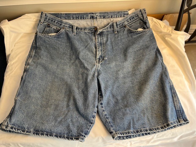 Picture 1 of 3