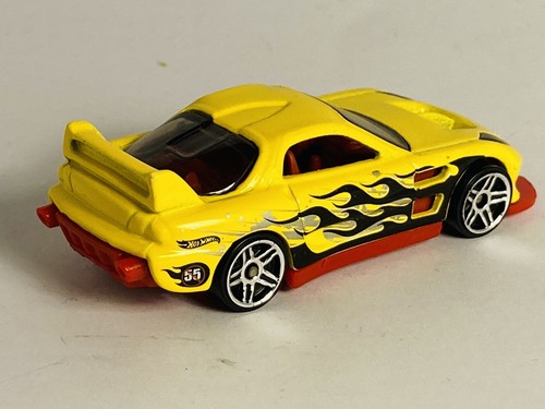 Hot Wheels - Mazda RX7 - 24/Seven - gelb - Diecast Sammlerstück - 1:64 (ref38) - Bild 3 von 5
