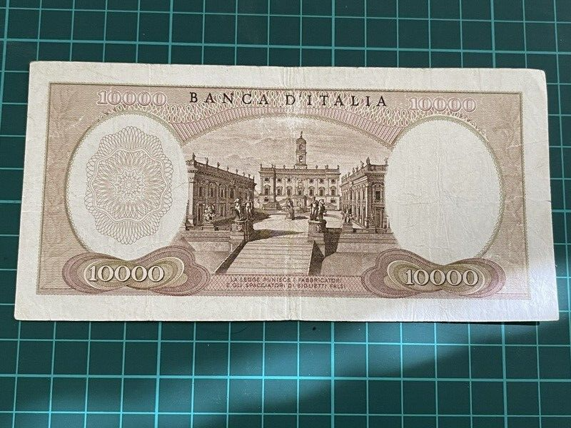 Foto 7 di 7