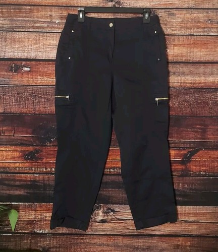 Chicos Pants Size 0.5 US 6 Comfort Stretch Cargo Capri Crop Black Crops Womens - Picture 4 of 9