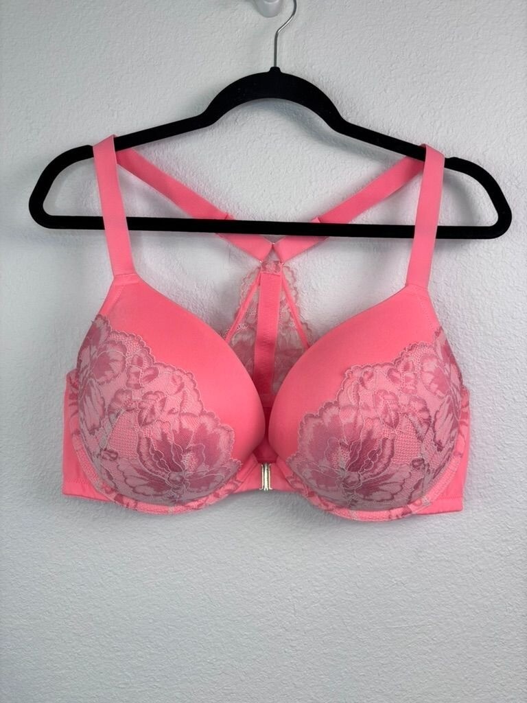Foto 1 di 7