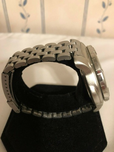 Mens watch. Hollywood Riding Club with day feature. - Picture 2 of 5
