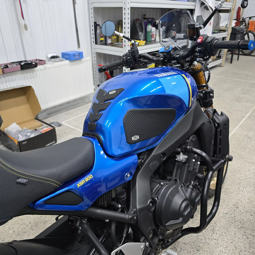 Yamaha XSR 900 XSR900 Ruber Tank Grip Tank Pad Knee Pads Protector - Full Set - Picture 6 of 6