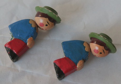 Pair Painted Wooden Sitting Figures - German Look Wear / patina - Picture 3 of 9