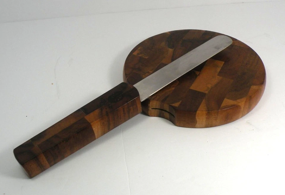 Cortador de queso vintage de madera de teca Dansk International con hoja de acero inoxidable y Foto 3 de 4