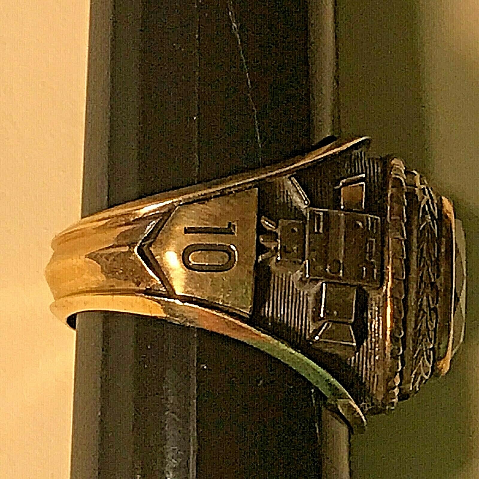 Picture 4 of 9