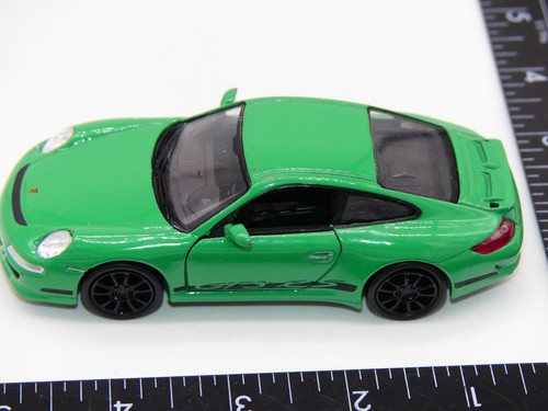 Welly Porsche 911 (997) GT3 RS 1:34-39 Vehicle Diecast Sports Car Green - Picture 4 of 7