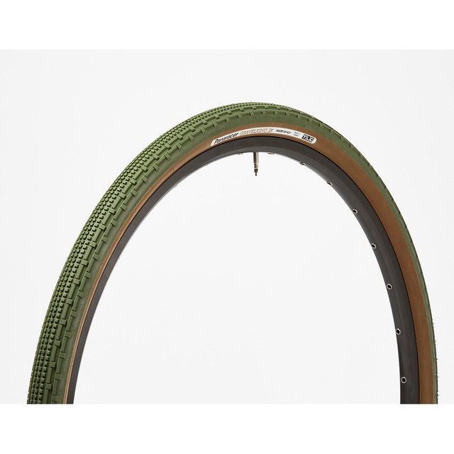 700c knobby tires