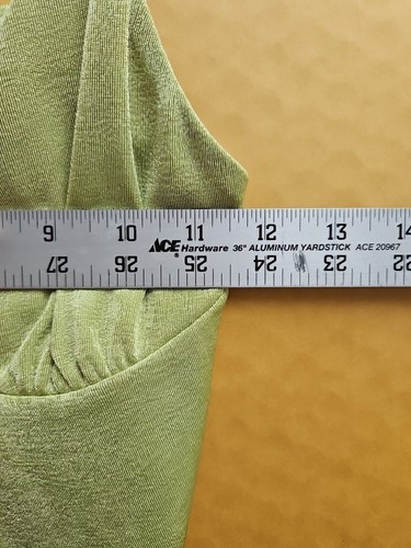 Elodie Spaghetti Strap Aperto Frontale Cropped Cami Verde Lime Taglia S - Foto 5 di 8