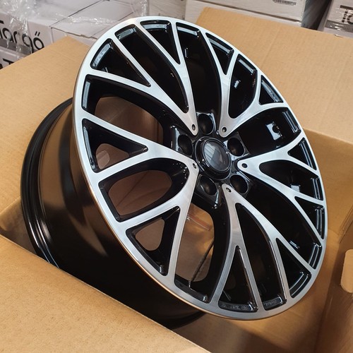 4x 18x8 Alloy Wheels 5x120 et45 690KG Black Machined Face | NEW - Picture 2 of 3