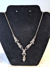 Sophisticated Elegant Necklace-Perfect for a Wedding - Formal Affair/Occasion