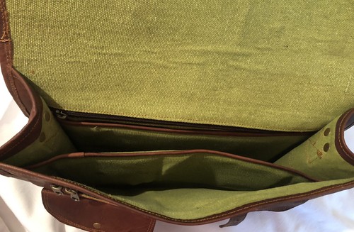 NEW HANDMADE WORLD Large Brown Leather Laptop/Messenger Bag-Lined-Shoulder strap - Picture 4 of 10