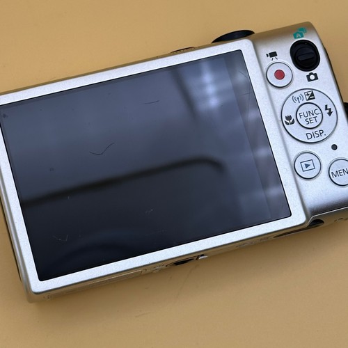 Canon Ixus 255 HS (PowerShot ELPH 330) Digital Camera 12.1 MP, 10x Optical Zoom - Bild 6 von 6