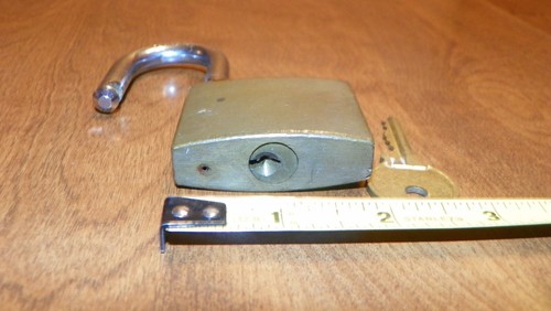 vtg unmarked brass lock & key has hardened on shank - Picture 6 of 6