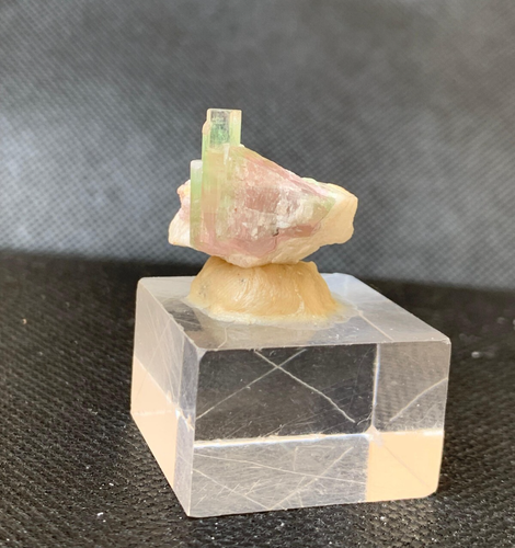 Natural Bi-Color Tourmaline Crystal – 25.35 Ct with Matrix – From Afghanistan - Picture 8 of 14