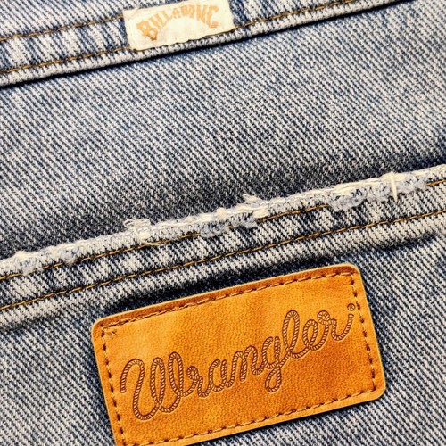 Wrangler Billabong Collab 100% Cotton Denim Cut-Off Shorts Size 25 Light Wash - Picture 7 of 9