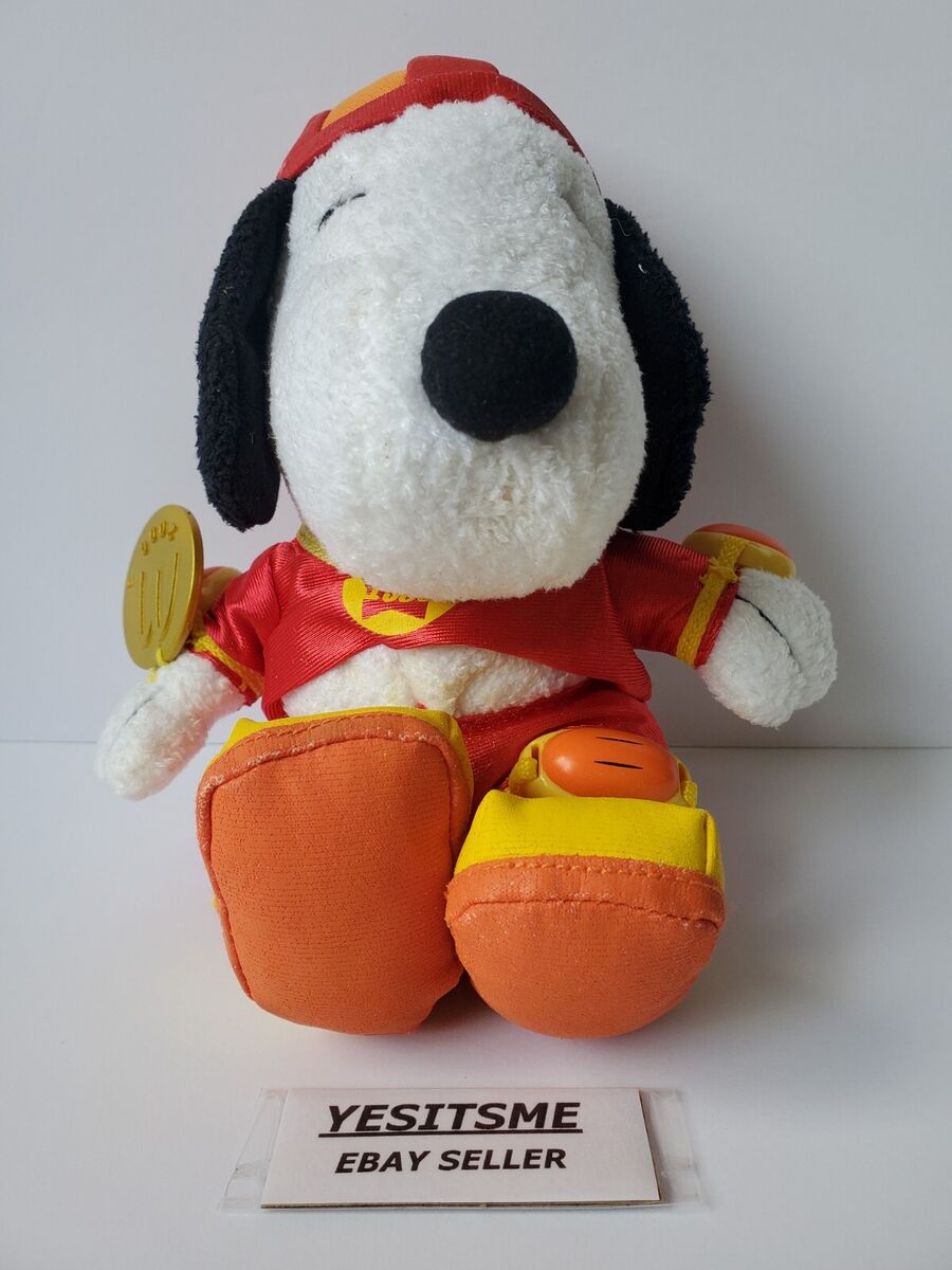 McDonalds 1980 Skateboarder Snoopy Peanuts 50th anniversary McDonalds 1980 Skateboarder Snoopy Peanuts 50th anniversary