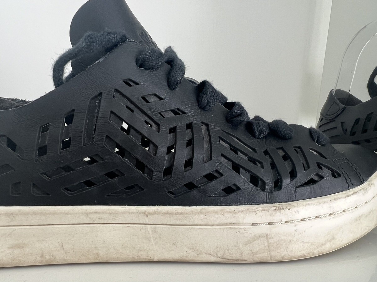 Adidas court store vantage cutout