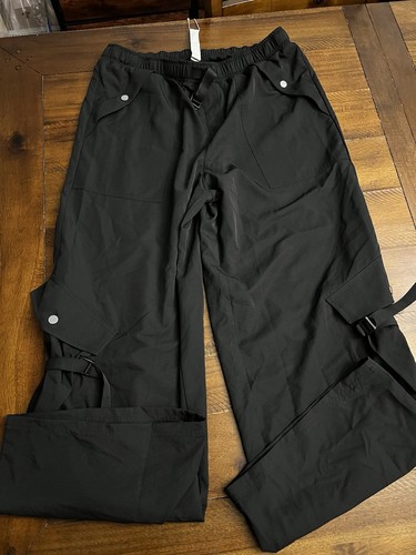 Neu mit Etikett Halara Cargohose mit Gürtel mittelhoher Bund mehrere Taschen weites Bein schwarz Größe Large - Bild 2 von 11