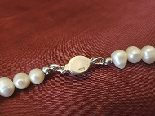 Collana di Perle Acqua Dolce con montatura Arg.Sterling e granato rosso. - Foto 8 di 10