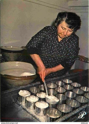Carte Postale - Metiers - Fromager - Fromages - Fromagerie - Poitou - Prestige P - Photo 1/2