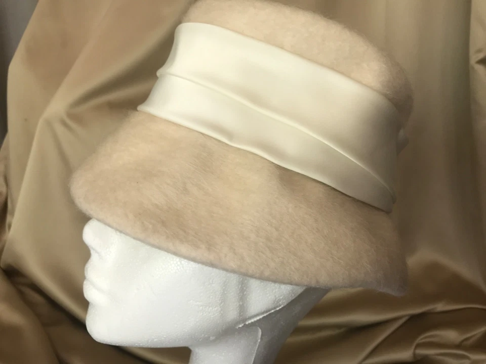 Винтажная женская фетровая шляпа VALERIE MODE 100% шерсть кремовая с лентой - Изображение 4 из 4