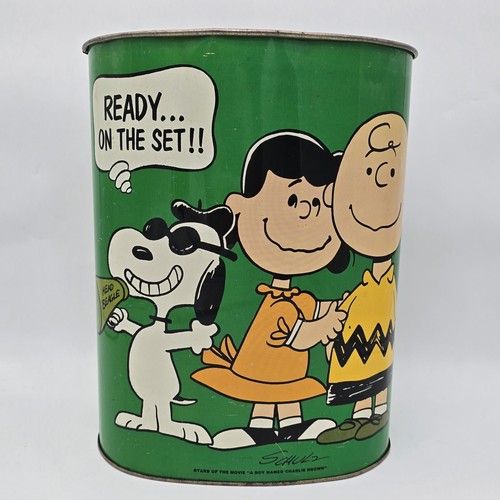 Snoopy Peanuts gang Lucy Charlie Brown Green Metal Cheinco Trash Can 1970's