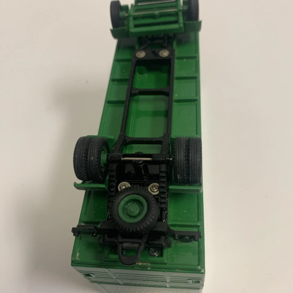 Corgi 1/50 Scale Diecast 97897B - Billy Smarts Circus Box trailer - Image 4 of 4