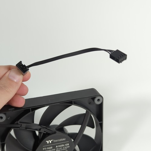 2x Ventilateurs Brushless Thermaltake 140mm Noir de La Tour 300 TT-1425 A1425L12S - Photo 5/7