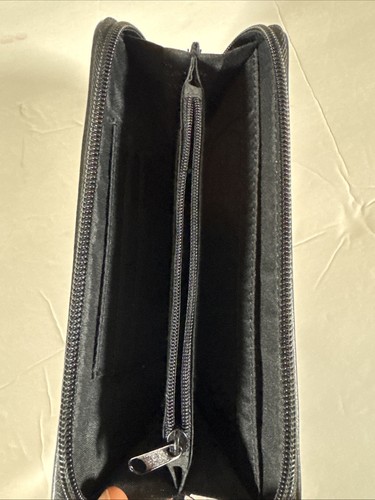 Rosetti Women’s Black Zip Around Wallet Organizer Clutch Gray/Black Pattern - Picture 3 of 3