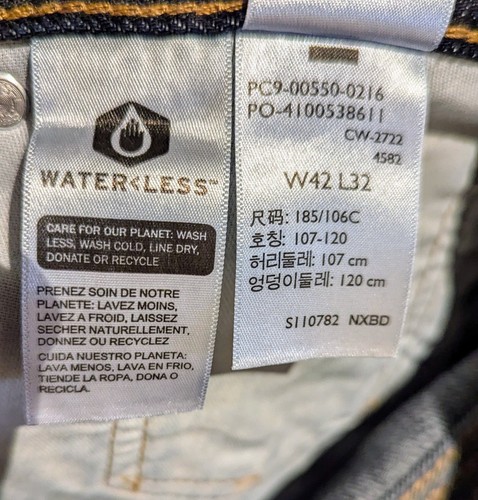 Jeans uomo Levis 550 taglia 42x32 blu scuro denim. Nuovo senza etichette - Foto 9 di 9